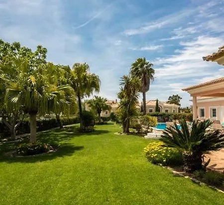 Villa Sleeps 11 Pool Air Con Wifi *