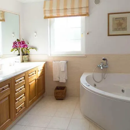 Sleeps 11 Pool Air Con Wifi Villa *