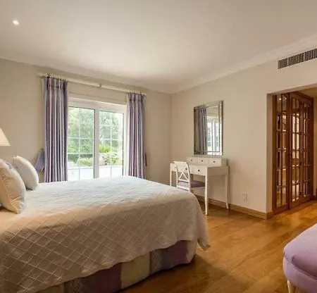 Sleeps 11 Pool Air Con Wifi *